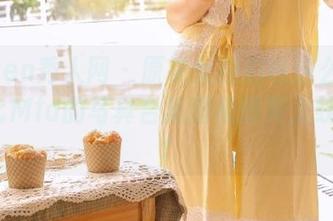 Xiuren秀人网 – 原来女孩们也这么搞笑！美七Mia的写真合集图集爆笑上线！.txt