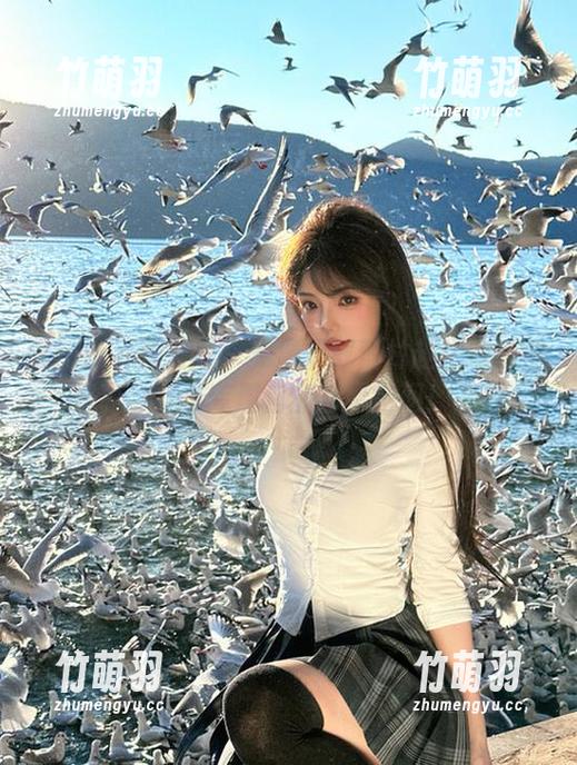 Xiuren秀人网 - 免费下载董林越生动镂空写真，打造专属你的艺术空间！.txt
