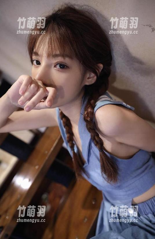 Xiuren秀人网 - 高清图集：一起感受陈雅漫VICKY连体衣的独特风格吧！.txt