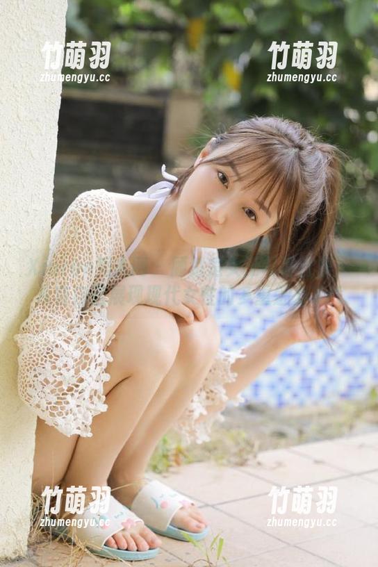Xiuren秀人网 - 顾楚楚女王写真合集：从容自信展现现代女性的多重魅力.txt