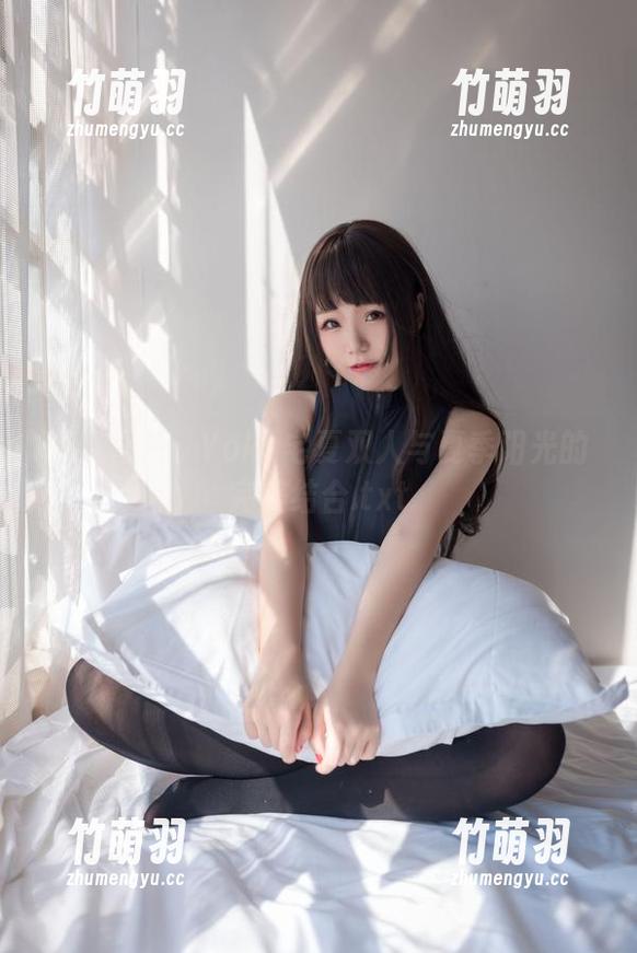 精选图片：Yoko宅夏双人与夏季阳光的完美结合.txt