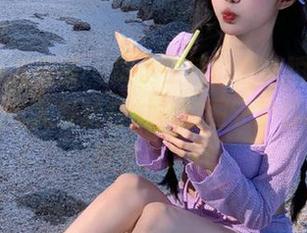 YouMi尤蜜荟 – 展示生活的甜美瞬间，最新Egg_尤妮丝白衬衫套图守护你的美好感觉！.txt