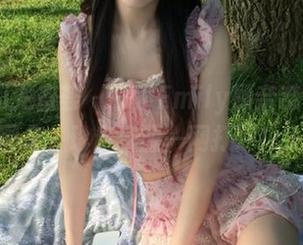 YouMi尤蜜荟 – 探索Emily顾奈奈酱的天使图集，珍贵资源一网打尽！.txt