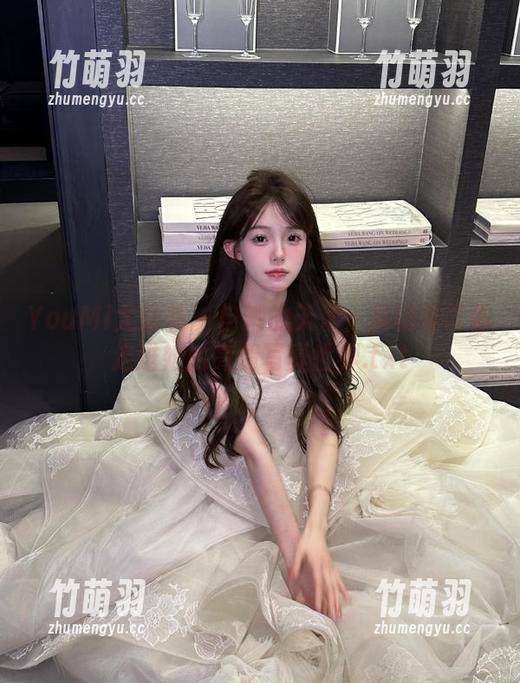 YouMi尤蜜荟 - 自嘲的天使：周妍希带你走进她的高清写真世界.txt