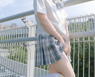 beautyleg – 揭秘“Anonymous奶牛”写真世界：原图背后的艺术创作旅程.txt
