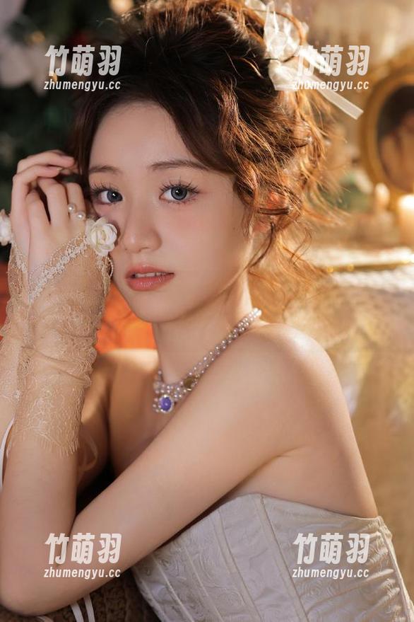beautyleg - 在线探索Dana御姐的作品，体验时尚与个性的完美结合.txt