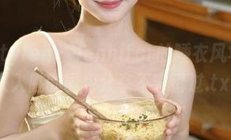beautyleg – Jennifer的睡衣风华，引人入胜的图包分享不容错过.txt