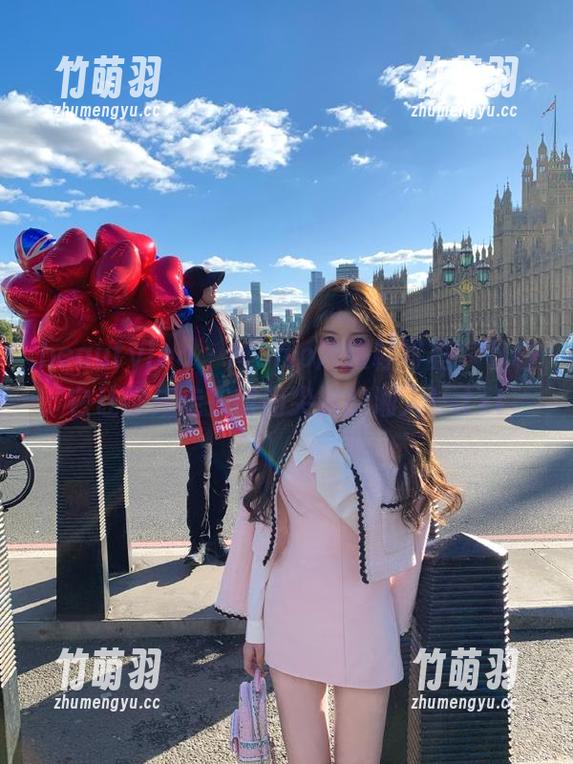 beautyleg - Momo高跟鞋写真，下载它让你成走在时尚尖端的潮人！.txt