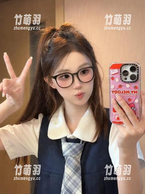 beautyleg - 发现小雪的圣诞高清合集：精美写真展现节日韵味，带你体验视觉盛宴！.txt