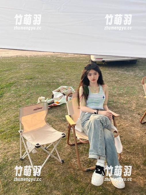 beautyleg - 王郁文与她的白色写真作品：每一幅图片都仿佛在细语低诉.txt