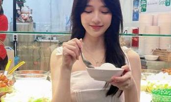 beautyleg – 探索赵芸女神的娇美魅力，观看她的惊艳写真图包.txt
