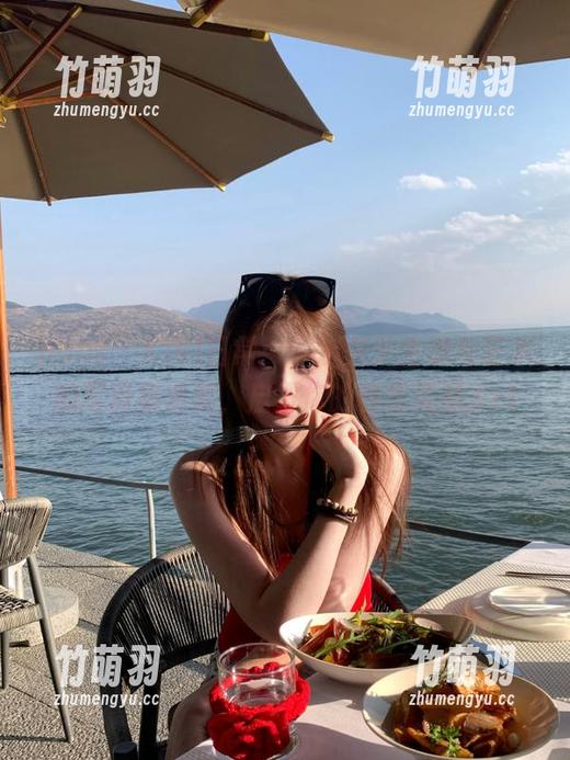 pans - Kiki日常：一次关于生活与艺术的写真集资源，启发你的创作灵感.txt