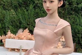 pans – 体验金色沙滩，兰心泳装无圣光套图完美演绎夏日风情.txt