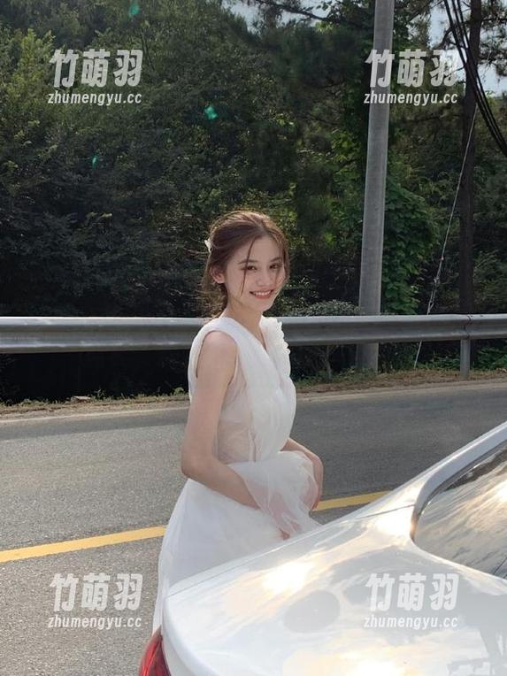 pans - 小九双人写真集分享：一场视觉盛宴，撕掉甜腻的伪浪漫！.txt