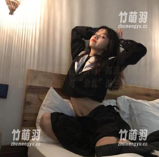pans - 思思居家轻松瞬间：高清套图让你看看我“优雅”与“杂乱”的生活.txt