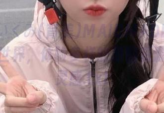 走进“いくみ(育美)MAIDMADE”的专业摄影世界，体验多样的原图资源与搭配灵感.txt