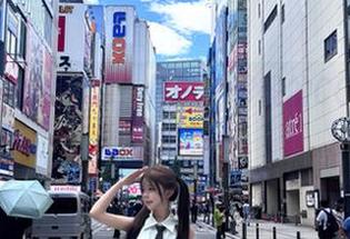 跳入けん研泳池，体验梦幻般的COS套图之旅.txt