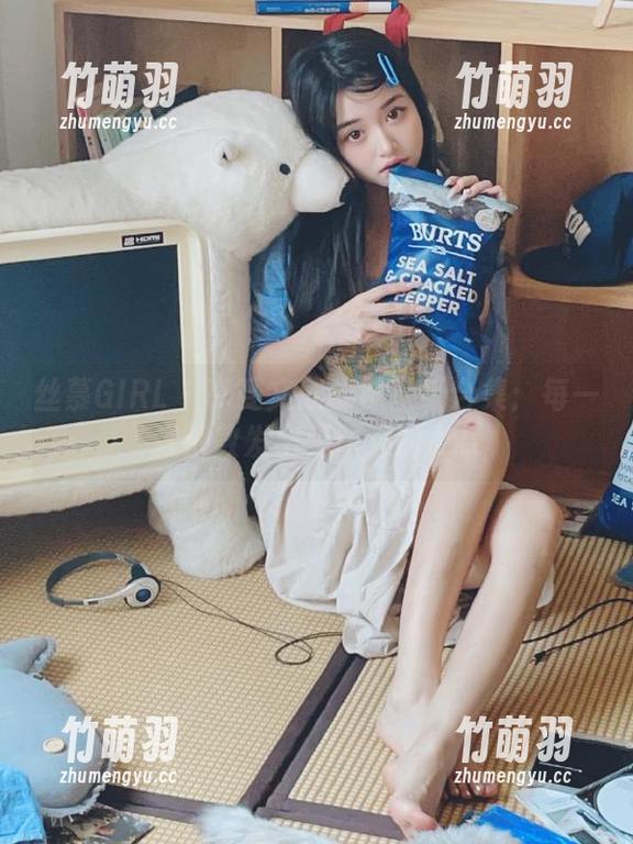 丝慕GIRL - 享受文欣棉袜壁纸合集：每一张都散发出无限温暖.txt
