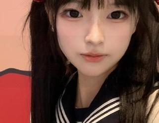 丽柜 – Amily的旅拍私房合集，带你领略她的灵动与优雅.txt