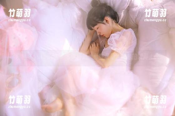 丽柜 - yuleba甜心写真回顾：那些最动人的私拍瞬间.txt