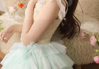 丽柜 – 厨娘伊园的写真照片合集，甜蜜而温暖的视觉盛宴.txt