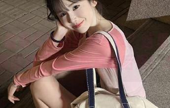 丽柜 – 想看司琪的豹纹写真？这里有超值免费图包，错过就真的后悔！.txt