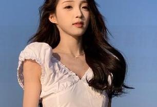 丽柜 – 安娜最新三生三丝写真作品分享，带你领略艺术与生活的完美交融.txt