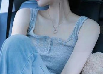 丽柜 – 心心携手圣诞，吐槽自己的美图图集发售啦.txt