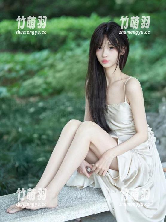 丽柜 - 一窥文静丽柜典藏之美：美图与图包的完美融合.txt