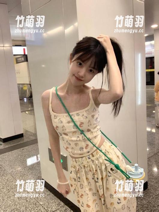 丽柜 - 然然豹纹写真原图集结，精选作品为您呈现视觉盛宴！.txt
