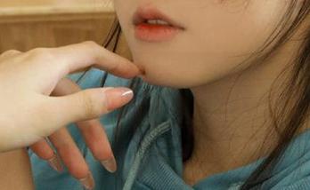 丽柜 – 绝对无圣光！蕊蕊的皮衣图集简直是私服时尚的教科书！.txt