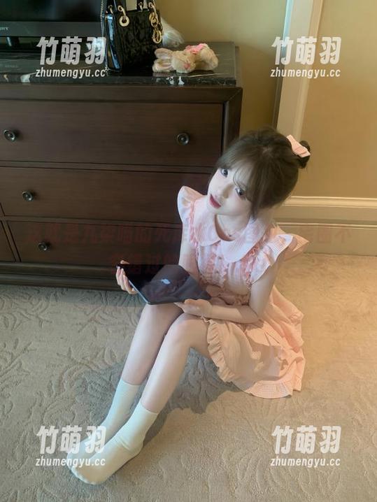这就是九柒喵的死库水Cos图包，宅圈不容错过的眼福！.txt