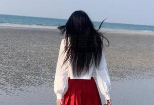 九柒喵全套写真：初音未来兔子洞原图独家揭秘，尽情享受高清视觉盛宴！.txt