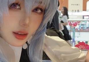 九言独特视角下的巫女的爱：绝美图集作品推荐.txt