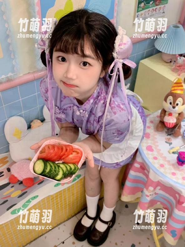 微密圈 - 于芷晴倾情演绎职业装风尚的图包：展现职场自信与优雅的绝美作品.txt