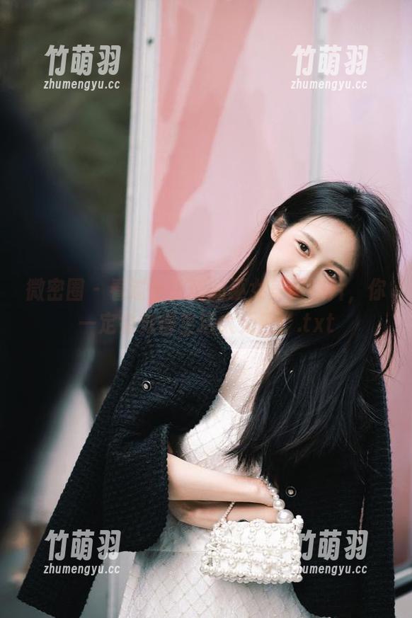 微密圈 - 看过于芷晴的巫女美图照片，你一定会觉得生活太无趣！.txt