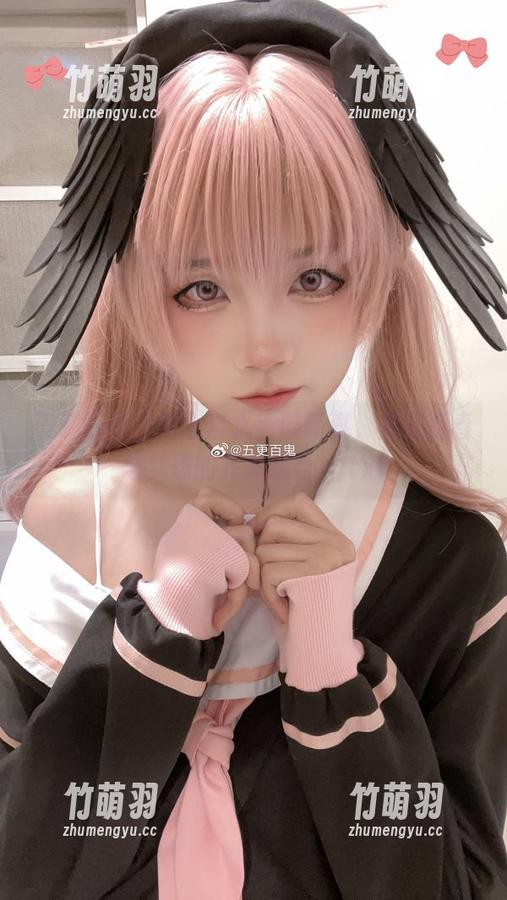 下载五更百鬼全套水手服写真，见证青春与梦想的完美结合！.txt