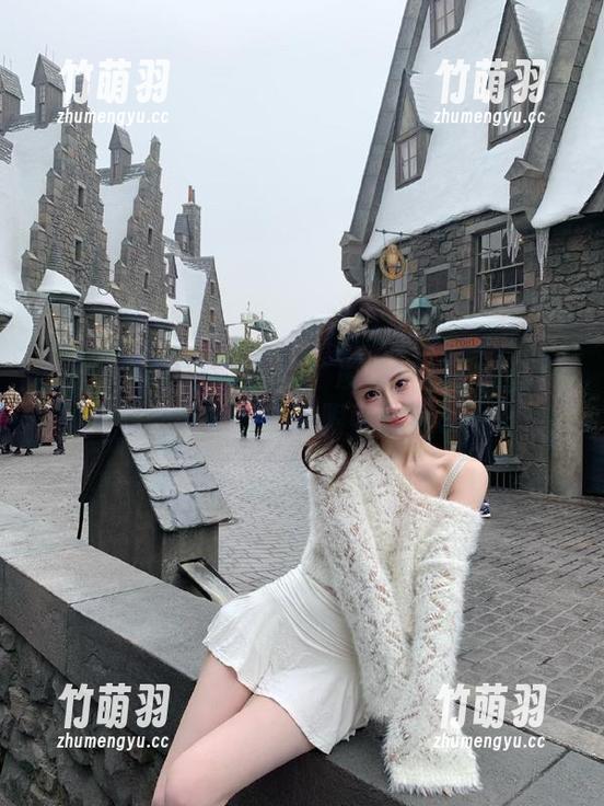 克拉女神 - 免费享受！凌雪肉丝写真图包，感受美的无限可能.txt