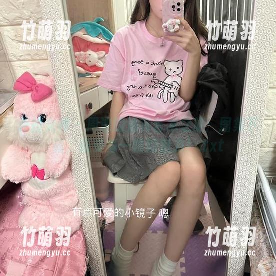 克拉女神 - 周迪的油亮艺术之旅：图集下载，感受每一帧的魅力！.txt