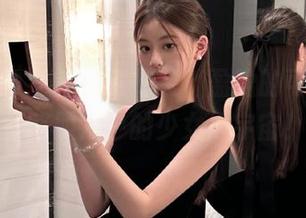 克拉女神 – 从萌到炸裂，盈盈的可爱写真带你领略照片中的少女心宇宙！.txt