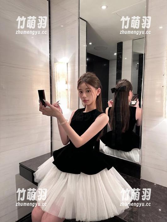 克拉女神 - 从萌到炸裂，盈盈的可爱写真带你领略照片中的少女心宇宙！.txt