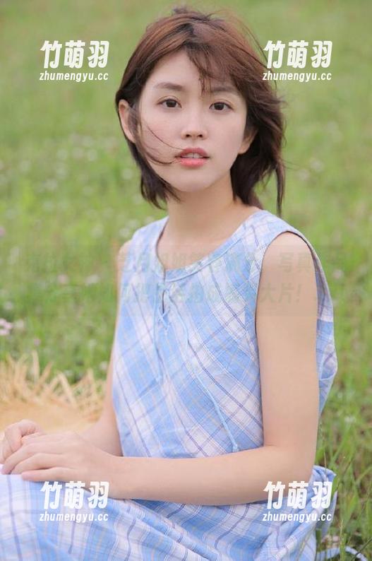 克拉女神 - 芝月姐姐笑容满分，写真作品集分享她如何把生活拍成搞笑大片！.txt
