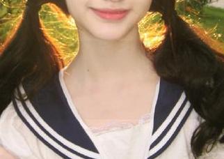 克拉女神 – 记录薇薇的华丽转身：经典礼服写真合集，值得细细品味.txt