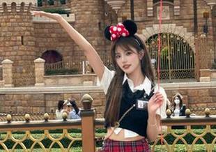克拉女神 – 私拍写真中的颖儿：秋意似水，春心如歌的摄影故事.txt