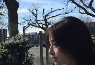 免费收藏兔玩映画黑丝JK小姐姐图包，激发你内心的小鹿乱撞！.txt