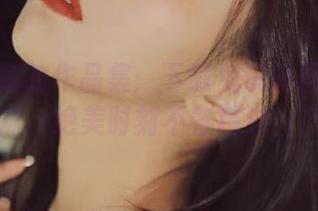 值得收藏的作品集：下载兔玩映画阳光与网袜，绝美时刻不容错过！.txt
