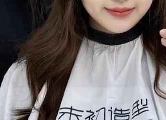 畅游兔玩映画JK裙的高清图片世界，感受青春蓬勃的力量与美丽！.txt