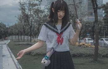 在线观看兔玩映画原图，凌波旗袍与长门睡衣的绝美对决.txt