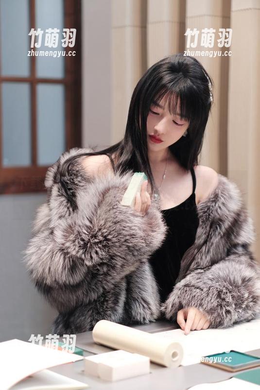 下载兔玩映画拉姆系列的精美原图，带回家的不仅是视觉的享受.txt