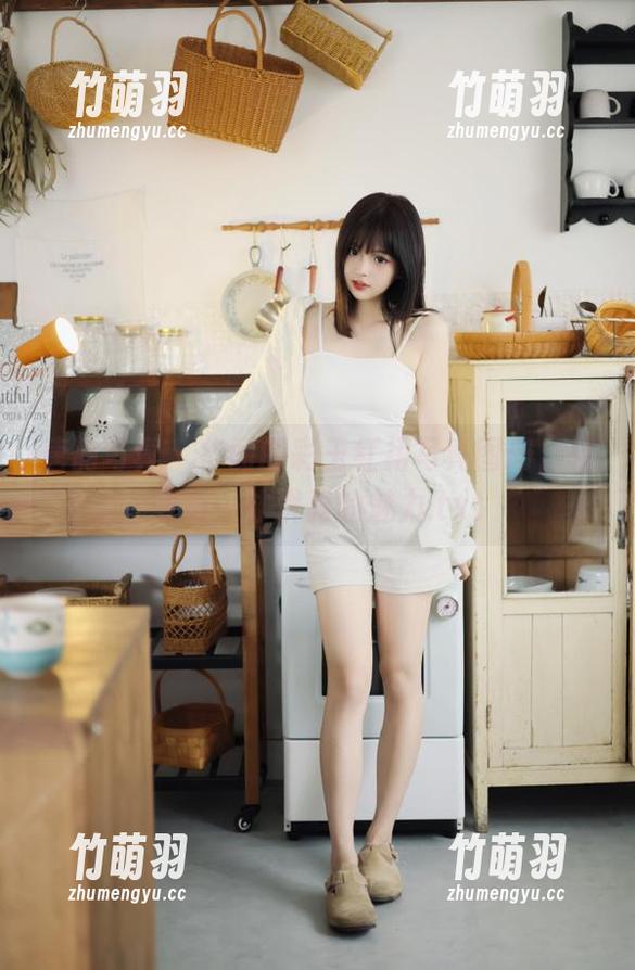 唐韵写真 - 华丽的彩玉红裙写真图册，感受每一寸优雅的魅力.txt